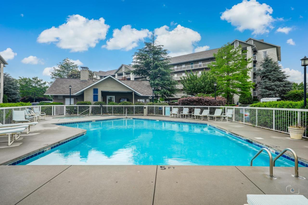 Greenbrier Getaway Whispering Pines 524 Apartment Pigeon Forge Exterior photo